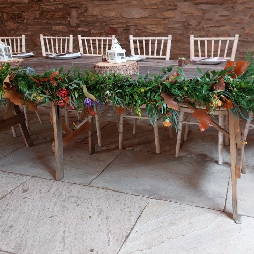 Autumnal top table garland